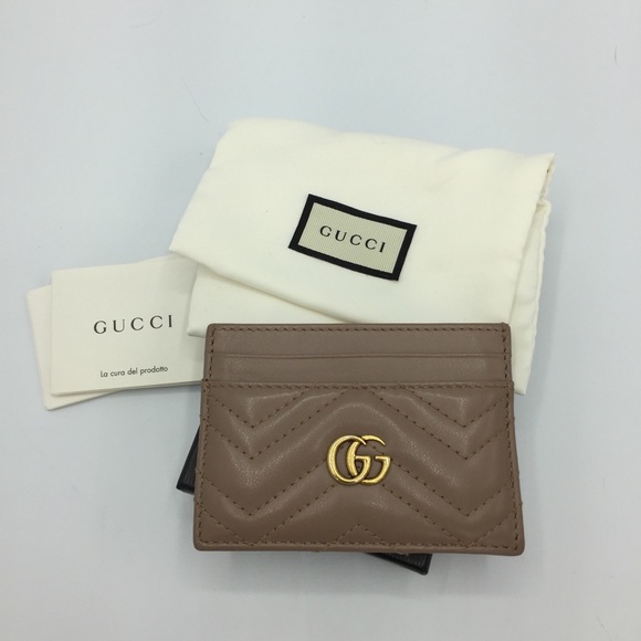 Gucci Handbags - Gucci Beige Marmont Leather Card Holder